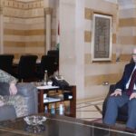 استقبل رئيس مجلس الوزراء الدكتور نواف سلام عصر اليوم في السرايا قائد الجيش العماد رودولف هيكل