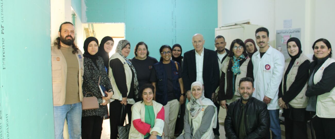 زيارة لنائب المدير التنفيذي وممثلة صندوق الأمم المتحدة للسكان UNFPA لمركز “عامل” في صور ولقاء مع مهنا أربعة عقود ونيف من الصمود في بناء الإنسان – المواطن