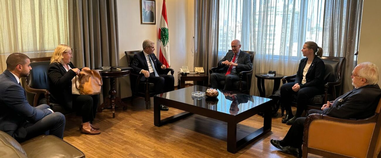 وزير الصناعة يبحث تعزيز التبادل التجاري مع ألمانيا وماليزيا