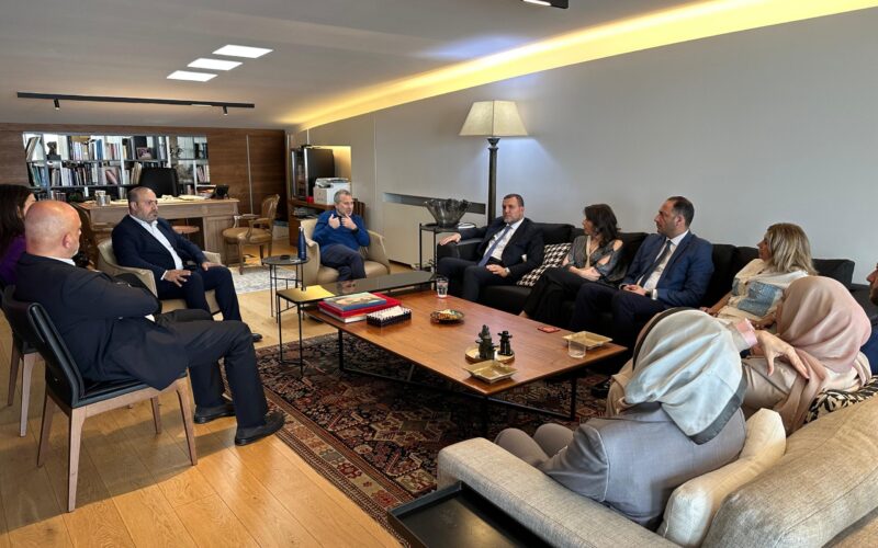 إستقبل رئيس التيار الوطني الحر النائب جبران باسيل لجنة الإغتراب في نقابة المحامين في بيروت برئاسة المحامي سامر بعلبكي