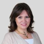 آية البلولي… الاسم اللي صار علامة فارقة بصيدا ولبنان