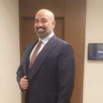 هاني شيت… رجل الأعمال الذي جمع بين الفخامة والإنسانية، ورفع راية الوفاء للوطن