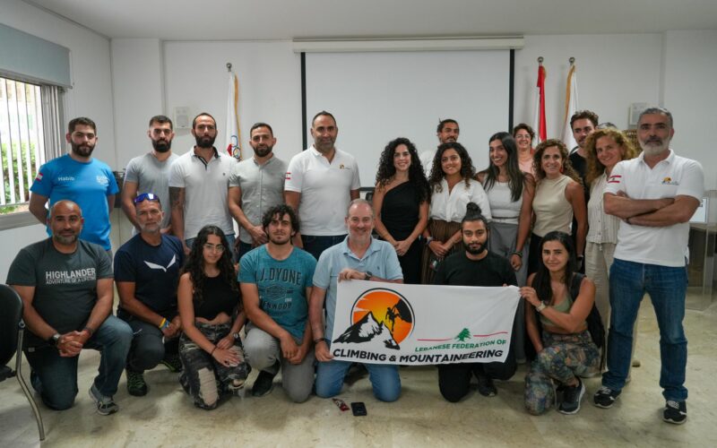إنجازات عالمية جديدة في تسلق الجبال.. نيللي عطّار أول لبنانية وعربية تتسلق أعلى خمسة قمم في العالم