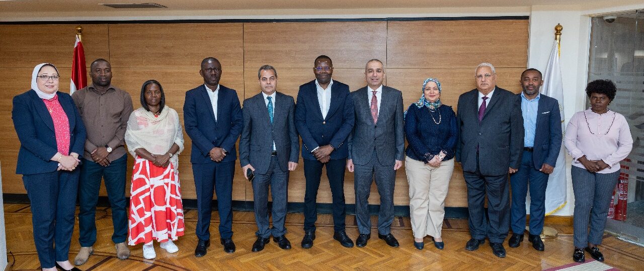رئيس البنك الزراعي المصري يستقبل وفداً من جمهورية أنجولا للاستفادة من خبرات البنك في التمويل الزراعي