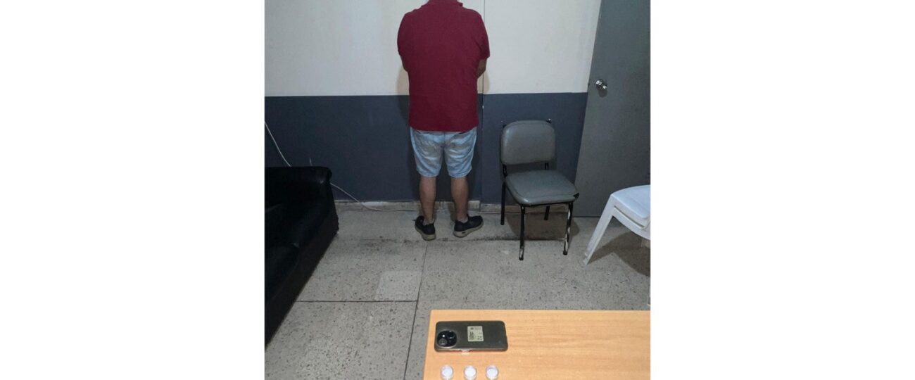 مروّج مخدّرات يقع في قبضة مفرزة استقصاء جبل لبنان