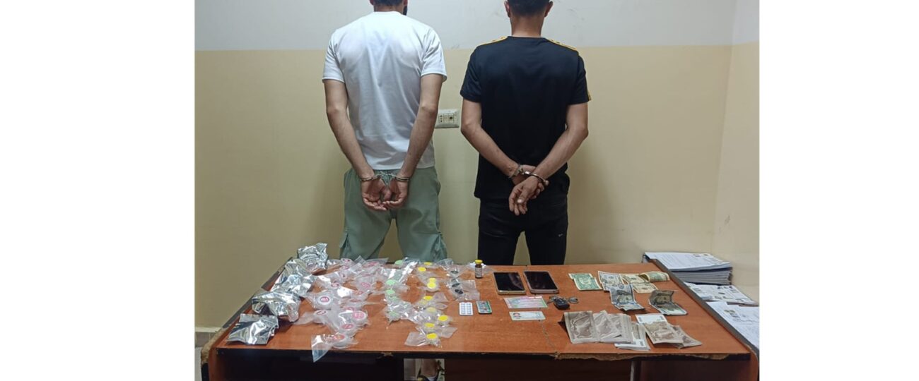 يروّجان المخدّرات في محافظة جبل لبنان، وشعبة المعلومات تلقي القبض عليهما بالجرم المشهود.